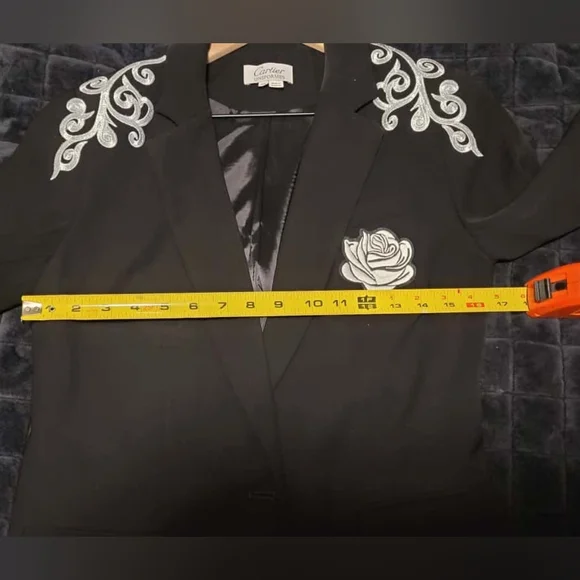 Vintage *RARE* Designer Blazer with Silver Applique *ONE OF A KIND* - Picture 6 of 12